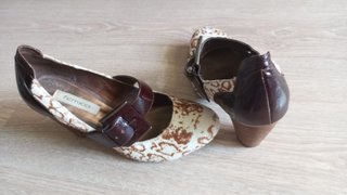 Zapatos Ferrucci Mujer Beige y Marrón