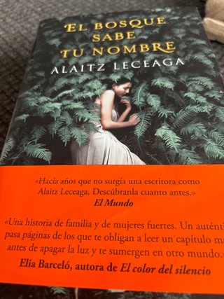 El bosque sabe tu nombre / The Forest Knows You...