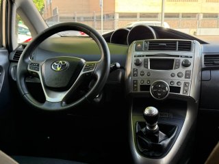 Toyota Verso 2010 2.0D4D 126cv 180.000 kilometros