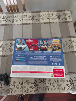 Consola PS4 Slim 500GB Nera con Garanzia