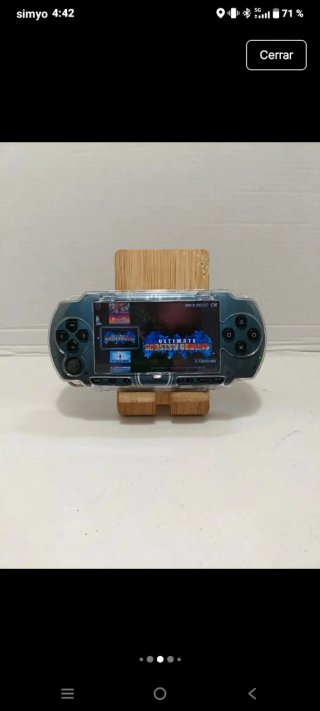 PSP decorata Final Fantasy VII