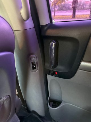 KIA Carnival 2011