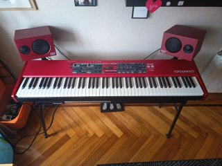 Nord Grand 88 Teclas Piano Digital