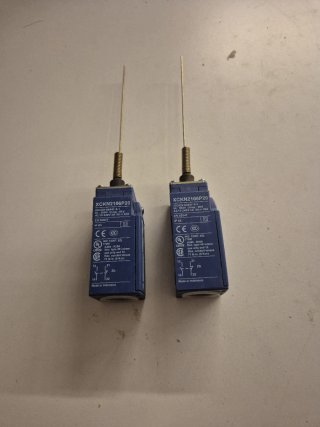 2 Interruptores de Límite XCKN2106P20 Schneider