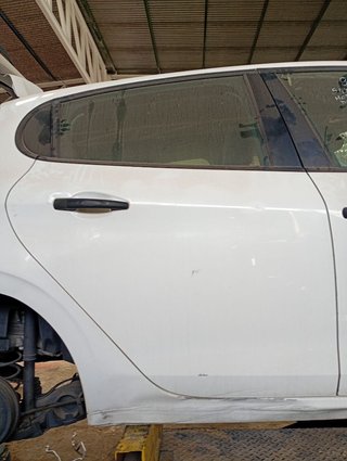 PUERTA TRASERA DERECHA Peugeot 208 (01.2012->)