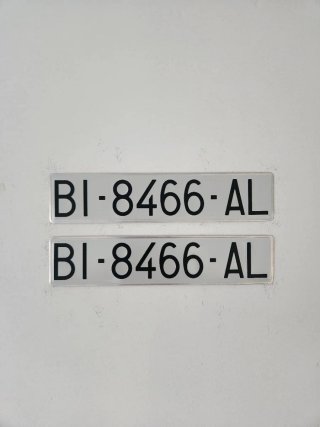 Matrícula coche clásica pre86 troquel fino
