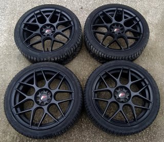 Llantas 18 Japan Racing