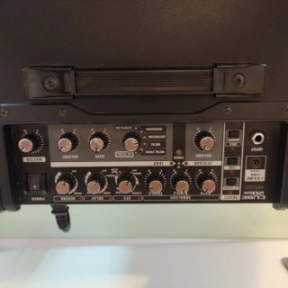 Amplificador Roland Cube 20 GX
