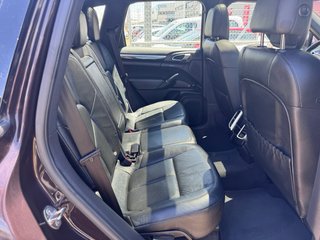 Porsche Cayenne 2014 libro completo de revision