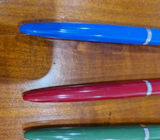 4 Bolígrafos Schneider Antiguos con Cadena