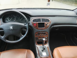 Peugeot 607 2004