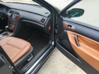 Peugeot 607 2004