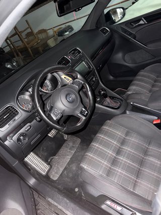 Volkswagen Golf GTI DSG