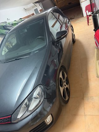 Volkswagen Golf GTI DSG