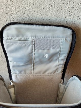 Borsa Lowepro per fotocamera con tracolla