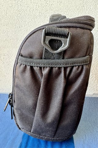 Borsa Lowepro per fotocamera con tracolla