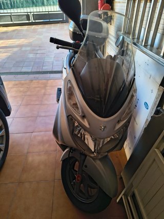 Suzuki Burgman 150cc Maxi Scooter