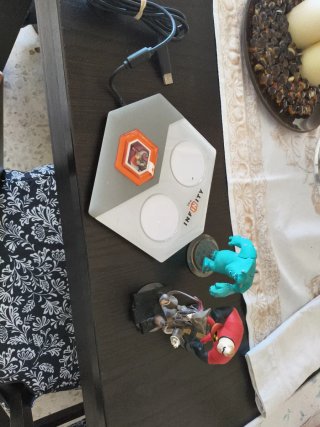 Juegos Wii: Lego Star Wars y Disney Infinity