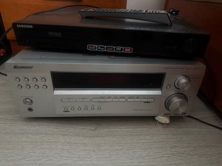 Amplificador y Altavoces 5.1 Negros