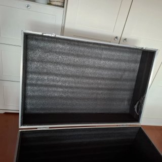 Flight case, caja grande de madera y aluminio