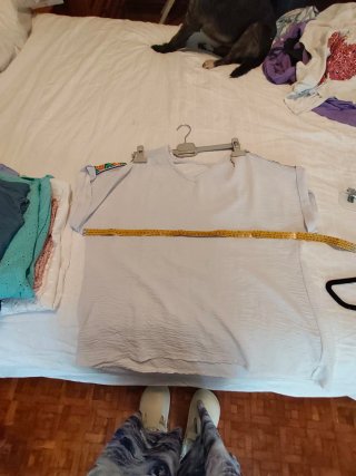 Camiseta fina con bordado multicolor