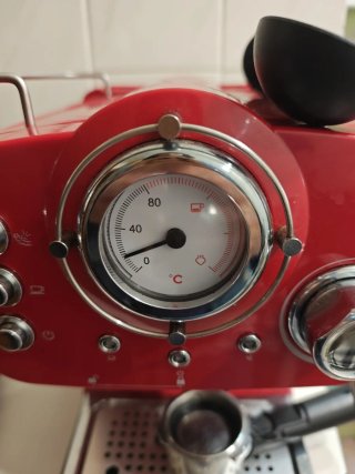 Cafetera Retro Roja Qilive