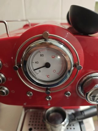 Cafetera Retro Roja Qilive