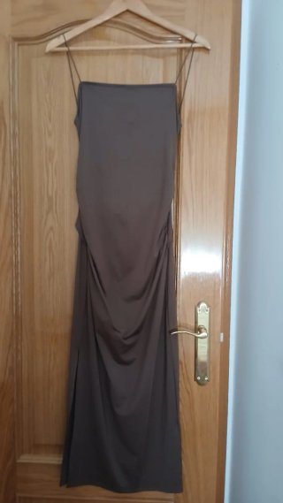 Vestido largo marrón tirantes