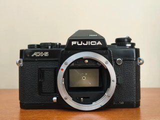 Fujica AX-5 fotocamera analogica