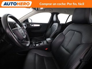 Volvo XC40 2.0 T4 Momentum 2WD