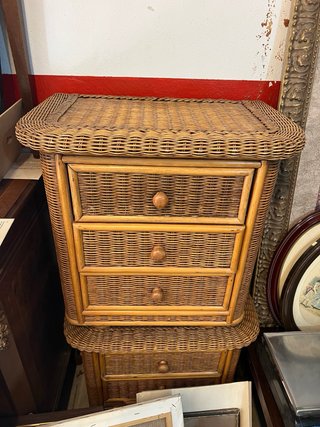 Liquidación de muebles antiguos