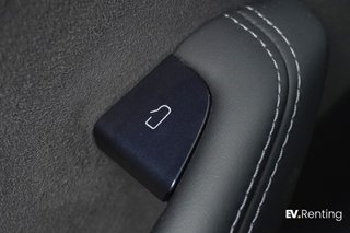 Tesla Model 3 RWD