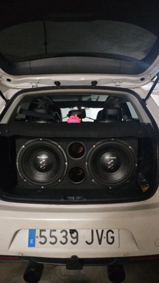 Doble Subwoofer 15 Ground Zero con Caja y etapa