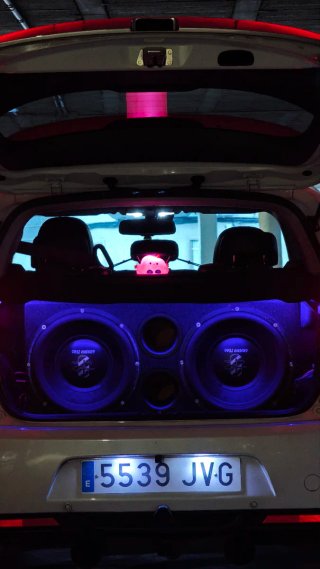 Doble Subwoofer 15 Ground Zero con Caja y etapa