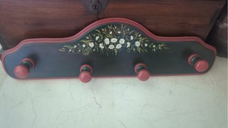 Perchero vintage madera pintado a mano
