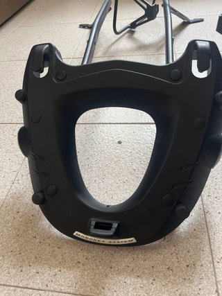 Herrajes Givi Kawasaki Z900 (Trasero y Lateral)