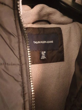Abrigo Calvin Klein Negro con Capucha