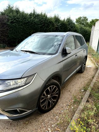 Mitsubishi Outlander 2016