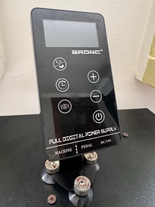 Fuente Alimentación Bronc Tatuaje