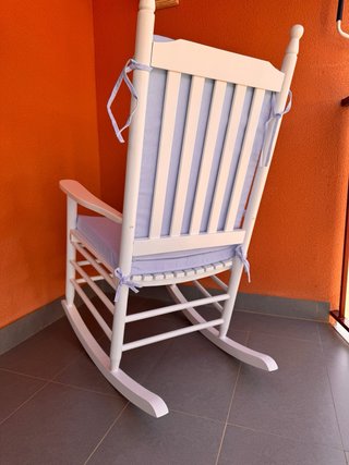 Silla Mecedora Blanca lacada