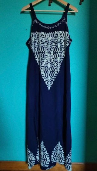Vestido largo verano azul con bordado
