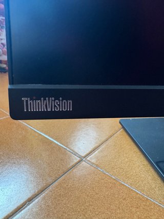 Monitor Lenovo ThinkVision 23”