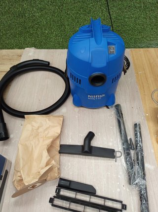 Nilfisk Buddy II 12L Aspirador de Agua y Polvo