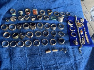 Lote de Joyería: Anillos, Pulsera, Colgantes plata