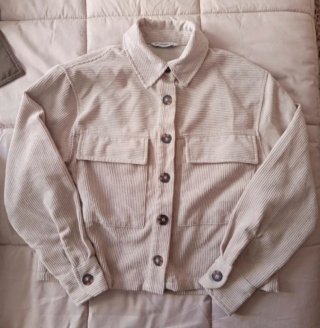Chaqueta Stradivarius Beige Talla S