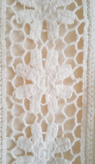 Vestido crema bordado T.S/M Choklate