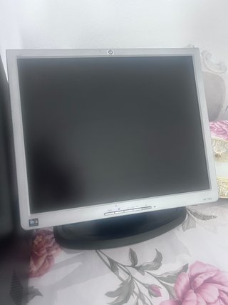 Ordenador HP Pro + Monitor HP 17