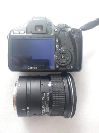 Fotocamera Canon EOS + Obiettivo Tokina 11-16mm f/2.8