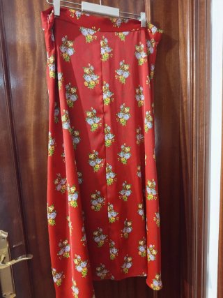 Falda Zara Estampado Floral