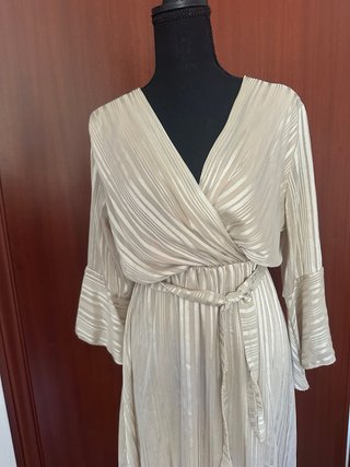 Vestido de fiesta champán